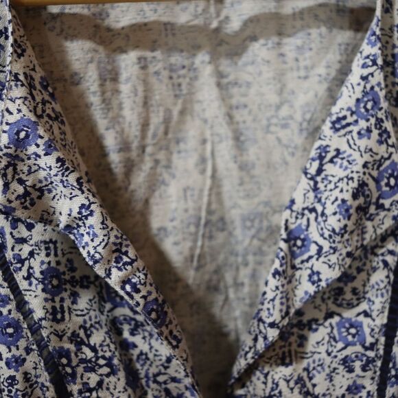 Lucky Brand Blue Floral Boho Peasant Top NWT Large Elegant Flowing Spring Style - Picture 4 of 14